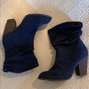 Navy blue suede boots by Aldo